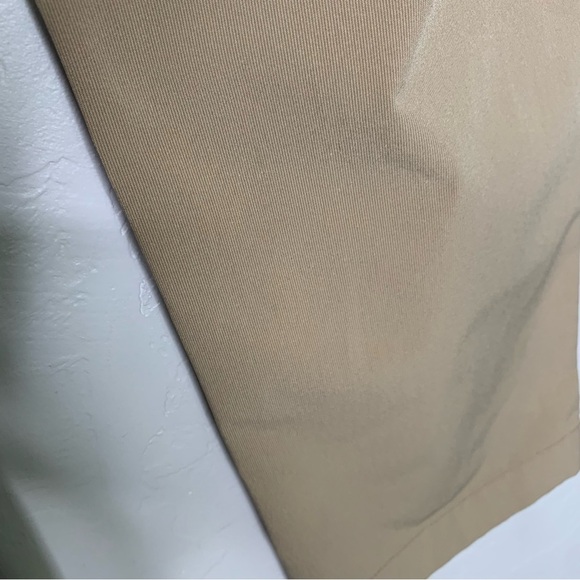 Vineyard Vines Tan Straight Leg Performance Dress Pants Men’s 30x30 Chinos - Picture 15 of 15